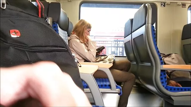 La porno francais pere fille beauté basanée a sauté sur une grosse bite