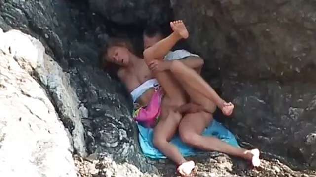Sexe doux porno tv francais avec une blonde maigre