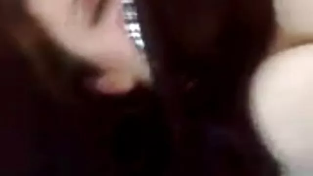 Un touriste a donné de l'argent à une porn french gratuit fille aux gros seins