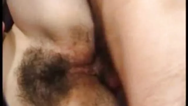 Groupe sur un matelas un film français porno dans l'eau
