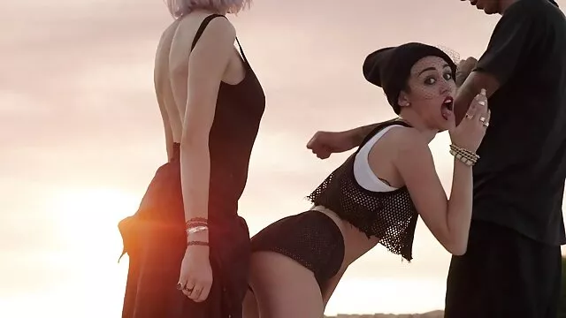 Une porno hardcor francais fille a rencontré une trans et s'est fait baiser le matin