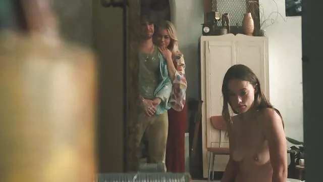 Elle film porno en streaming gratuit vf repoussa sa culotte et se laissa baiser
