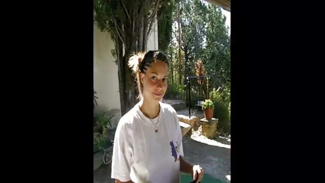 Le mec a étiré une grosse bite avec deux film porno francais clara morgane filles maigres