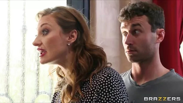 Salope mature porn francais film est coquine avec un gros vibromasseur