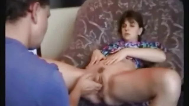 Une blonde russe s'est film gratuit youtube porno magnifiquement donnée à un mec musclé